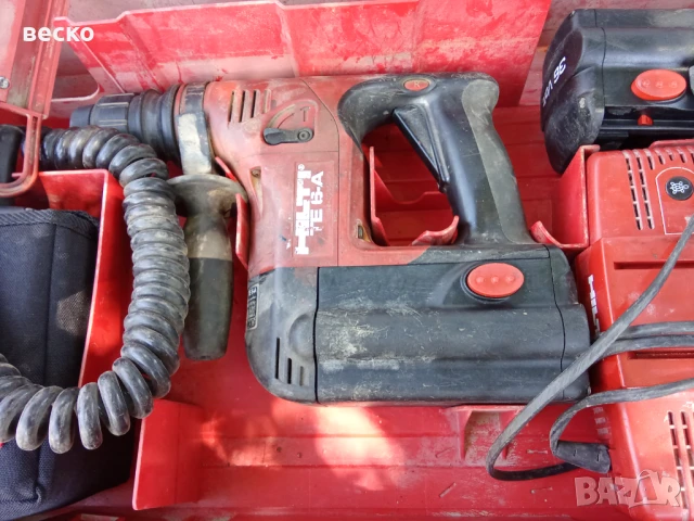 2 перфоратора Hilti комплект с батерий, снимка 6 - Перфоратори - 51073624