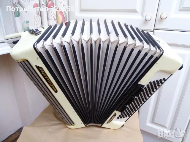 Акордеон Велтмайстер Гигантили 80 баса, снимка 13 - Акордеони - 48589813