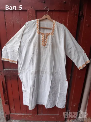 Автентична дълга кенарена риза с бродерия . Носия