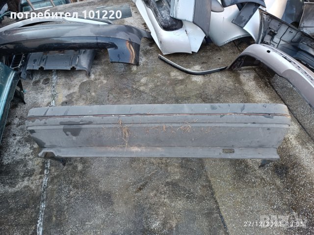 Задна броня за Renalt 19 chamade, снимка 3 - Части - 41477788