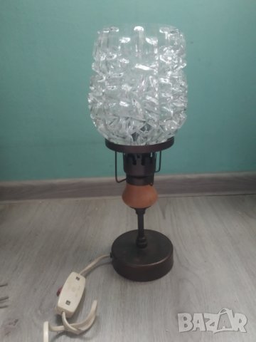 ретро настолна лампа