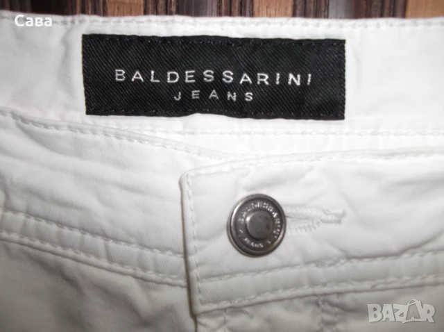 Летни дънки BALDESSARINI  мъжки,Л, снимка 4 - Дънки - 50539763