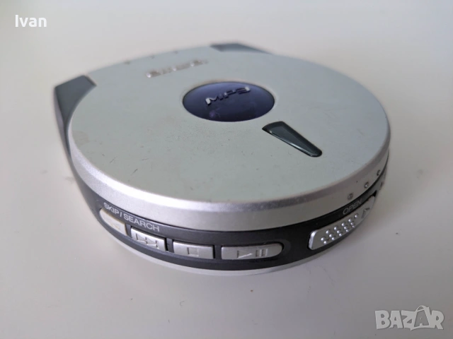 Супер рядък AIWA XP-Z3 Mini CD MP3 Player, снимка 5 - MP3 и MP4 плеъри - 53746503