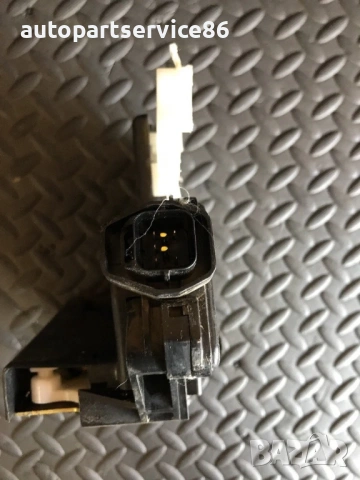 Механизъм на бравата на предната дясна врата за KIA Opirus 3.5 (2006), снимка 3 - Части - 53274002