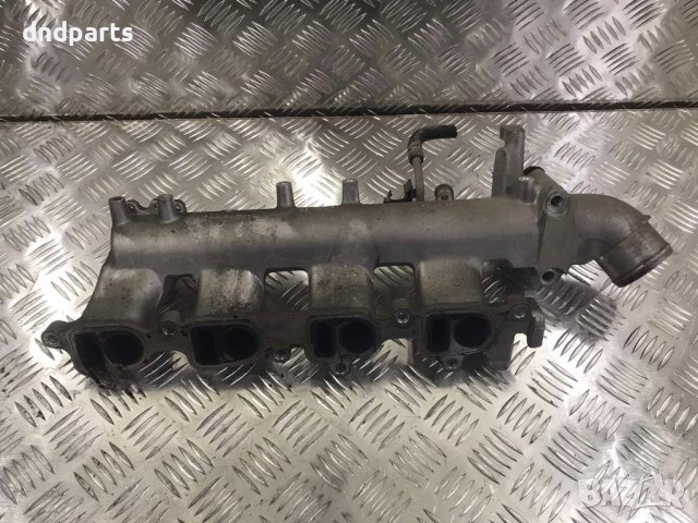 Всмукателни колектори Nissan Almera Tino,2.2dCi,2004г.