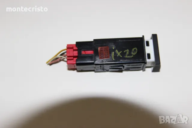 Бутон ESP Hyundai ix20 (2010-2015г.) 937501K000 копче, снимка 2 - Части - 49794651