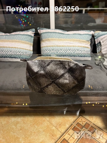 Несесер за грим