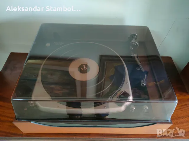 Култов грамофон Acoustical 3100