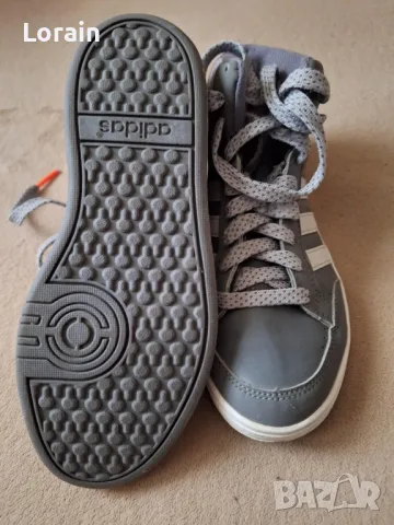 Оригинални маратонки"ADIDAS"-33 Номер , снимка 4 - Детски маратонки - 50427136