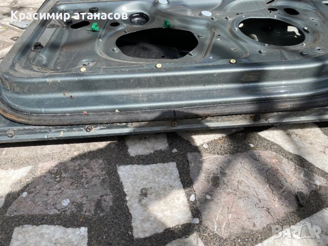 Врата Предна дясна за vw голф 5.1К4831604, снимка 9 - Части - 40418613