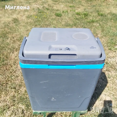 Хладилна чанта на 12 и 220 волта с козметична забележка, снимка 1