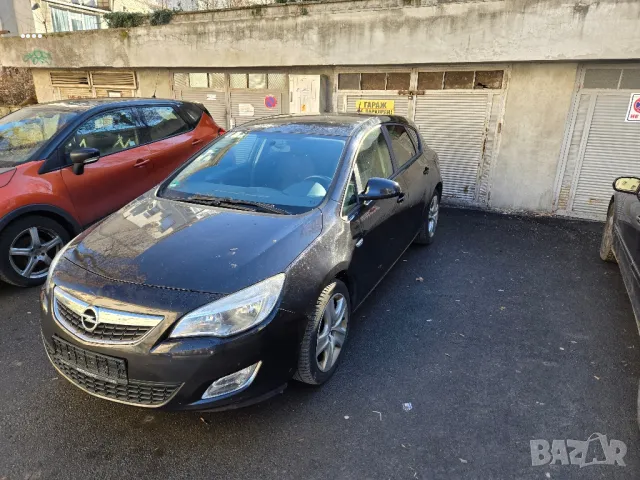 Opel Astra J 1.3 CDTI EcoFlex, снимка 1 - Автомобили и джипове - 48875197