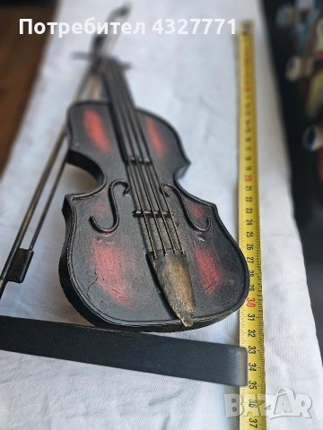 Декоративна цигулка от пластмаса и метал декорация украса, снимка 4 - Декорация за дома - 53213659