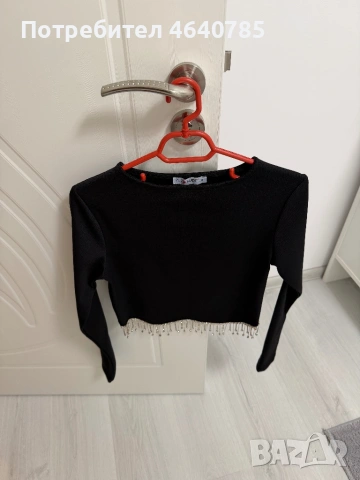 Черна къса блуза