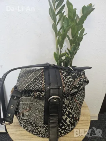 Дамска чанта Tommy Hilfiger, снимка 1