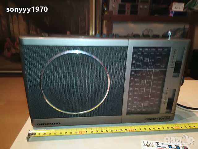 GRUNDIG CONCERT BOY220 ВНОС ГЕРМАНИЯ 3004231012, снимка 2 - Радиокасетофони, транзистори - 40533813