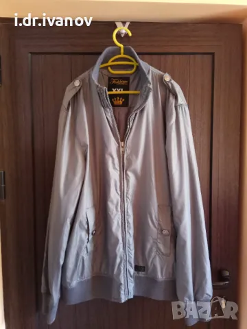 сиво тънко мъжко яке