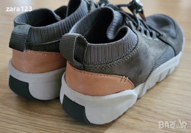 Маратонки Clarks, 33,5,ти номер, снимка 2 - Детски маратонки - 44243799