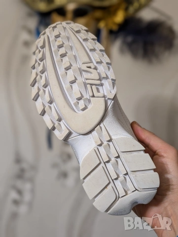 FILA DISRUPTOR LOW 1010302.1FG номер 40 ДАМСКИ МАРАТОНКИ , снимка 15 - Маратонки - 49214669