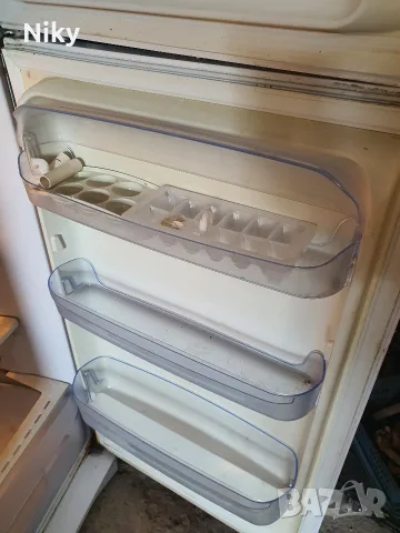 Хладилник Indesit , снимка 5 - Хладилници - 56278930
