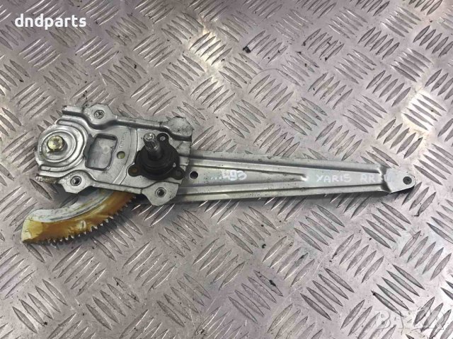 Заден десен стъклоповдигач Toyota Yaris,2001г.