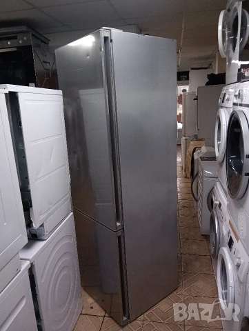 Иноксов комбиниран хладилник с фризер Liebherr с 2 години Гаранция!, снимка 7 - Хладилници - 53607903