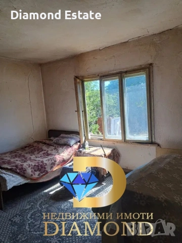 Едноетажна къща в село Езерово, обл. Пловдив, снимка 12 - Къщи - 53008224