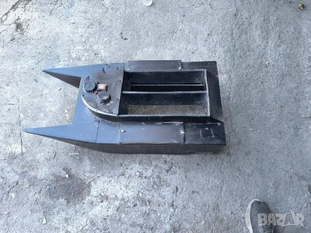 Корпус за лодка и матрица , снимка 2 - Стръв и захранки - 55886041