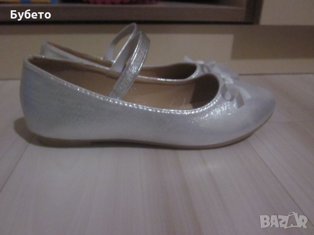 Сребристи обувки, снимка 3 - Детски обувки - 35977169