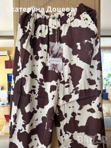 Сет сатен-панталон и топ, снимка 2 - Комплекти - 51674529