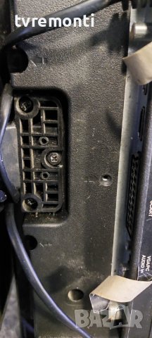 телевизор BLAUPUNKT модел B32K141TCFHD оригинална стойка, снимка 4 - Стойки, 3D очила, аксесоари - 41518201