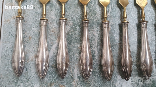 12 броя Сребърни вилици, снимка 4 - Антикварни и старинни предмети - 53493791