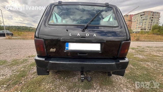 Лада Нива Урбан 4x4, 2017 г., снимка 3 - Автомобили и джипове - 51936707