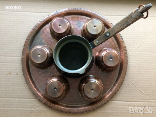  Стар сервиз от кована мед - поднос, джезве и 6 чаши, снимка 2 - Сервизи - 34248177