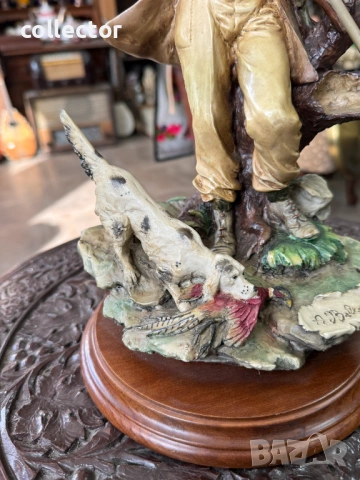 Италианска фигура -„Младият ловец с куче“. №7947, снимка 3 - Колекции - 53824315