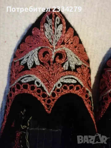 Към носия,,Каракачански чорапи"" и,,Родопски терлици"и. 100% автентичност. , снимка 8 - Антикварни и старинни предмети - 45374353