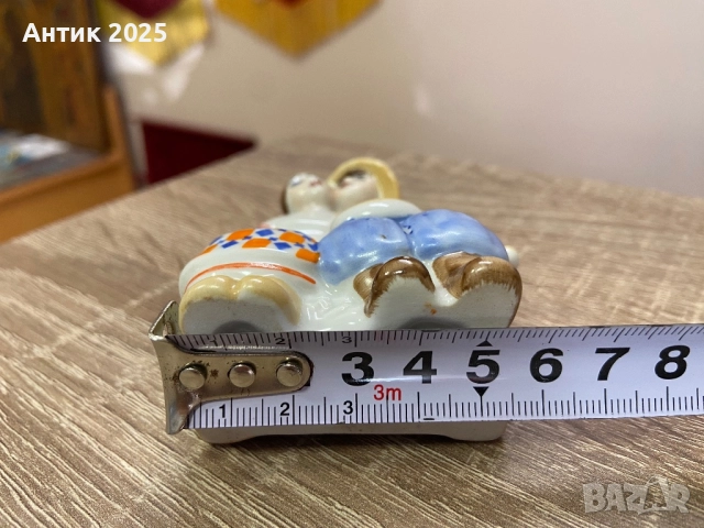 Фарфорова статуетка „Двойка на пейка“, СССР, снимка 5 - Антикварни и старинни предмети - 52536773