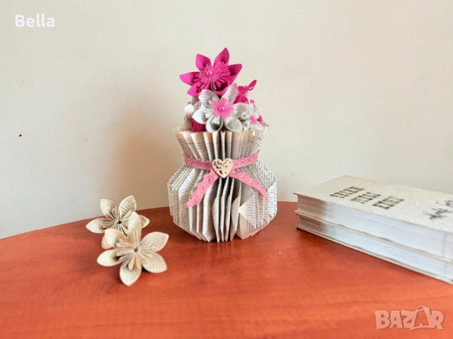 ваза с цветя, хартиено изкуство, снимка 3 - Вази - 52443232