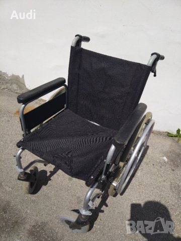 Инвалидна рингова количка за възрастни, оперирани, трудно подвижни хора. Изпращам по Еконт с преглед, снимка 2 - Инвалидни колички - 41404780