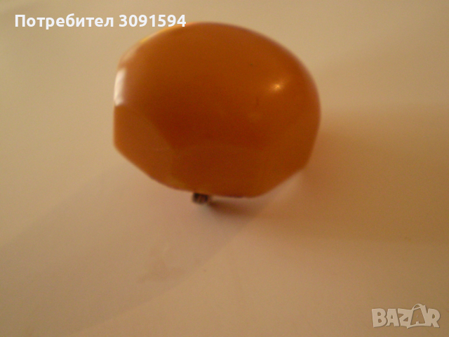 Дамска брошка бакелит тип кехлибар , снимка 4 - Антикварни и старинни предмети - 36300876