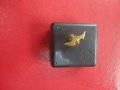 Страхотен позлатен бижутерски знак значка , снимка 2