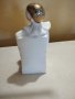 Порцеланова статуетка, снимка 3