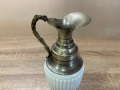 Винтидж кана от млечно стъкло с калаена дръжка, снимка 3
