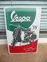 Метална табела мотор Vespa 59 година скутер градски улички мотопед, снимка 1
