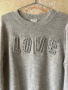 H&M Пуловер с надпис LOVE с перли и пайети S размер 🤍🩶, снимка 2