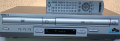 Продавам SONY DVD PLAYER/VIDEO CASSETTE RECORDER SLV-D910, снимка 1 - Плейъри, домашно кино, прожектори - 44560486