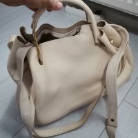 Дамска чанта с 3 дръжки, снимка 2 - Чанти - 41122412