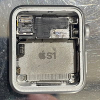 Apple watch S1 тяло за части 38mm, снимка 2 - Смарт часовници - 44920860