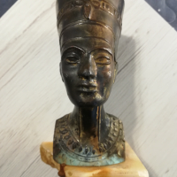 Бронзова статуетка, снимка 3 - Антикварни и старинни предмети - 44835131