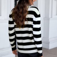 Дамски пуловер на райе в черно и бяло, снимка 4 - Блузи с дълъг ръкав и пуловери - 42717013